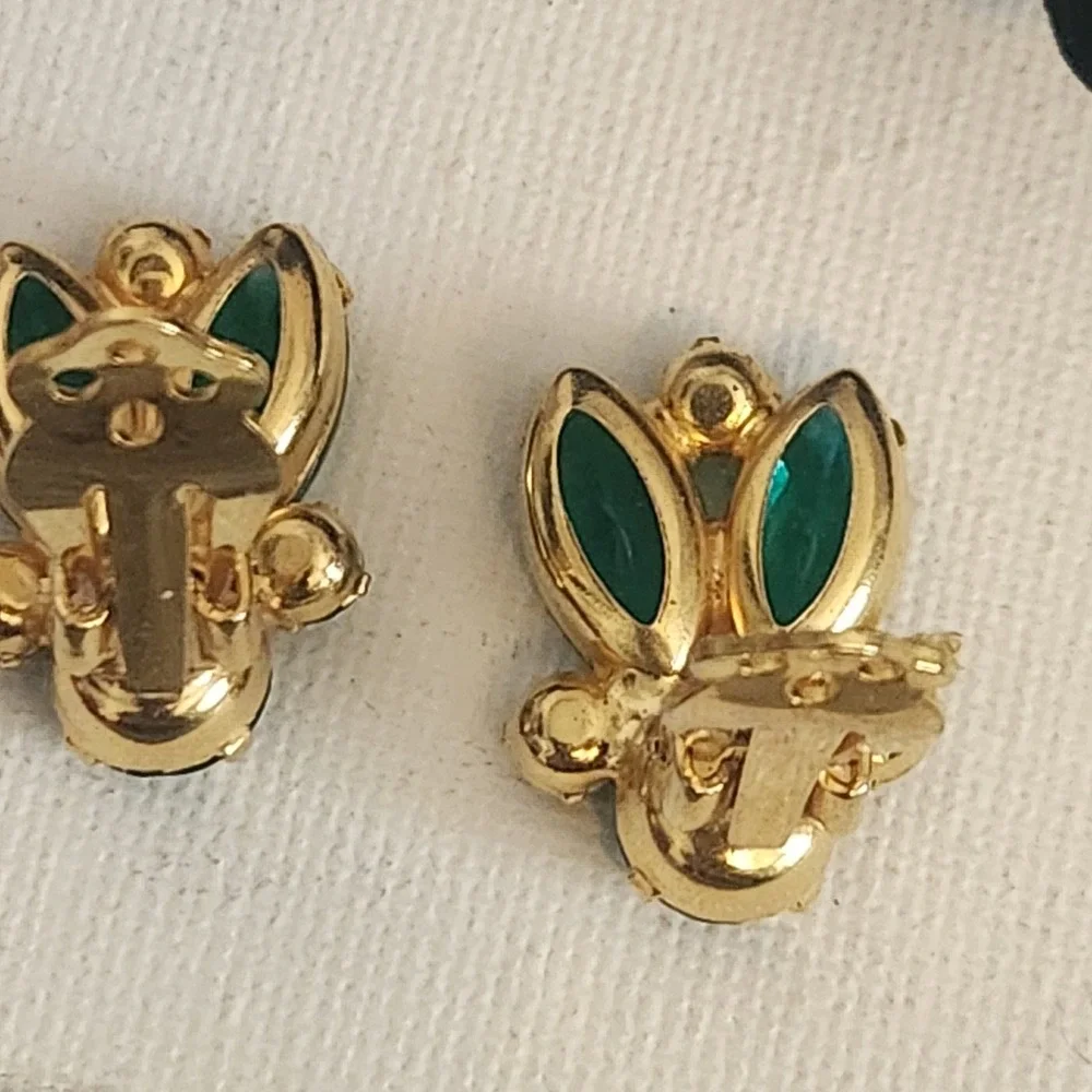 N/A vintage clip